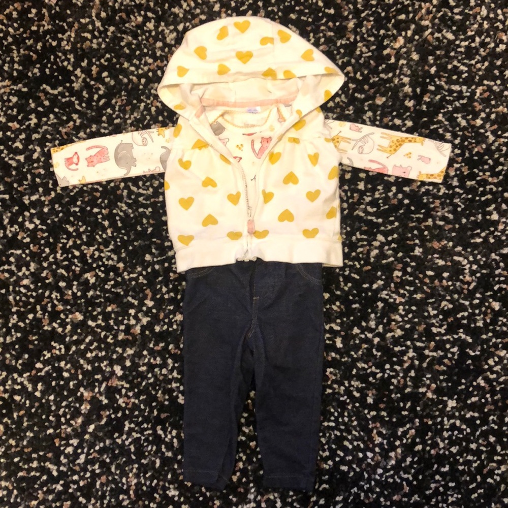Carter’s Baby Girl Outfit, 9 Months